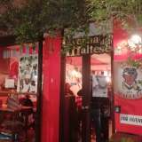 La Taverna del Maltese (soprannominata <b>nuova</b> per distinguerla dalla <b>vecchia</b> del quartiere Libert�) si trova dal 1984 in via Nicolai, nei pressi dell'Ateneo. Il suo nome deriva da Corto Maltese, personaggio del fumettista Hugo Pratt